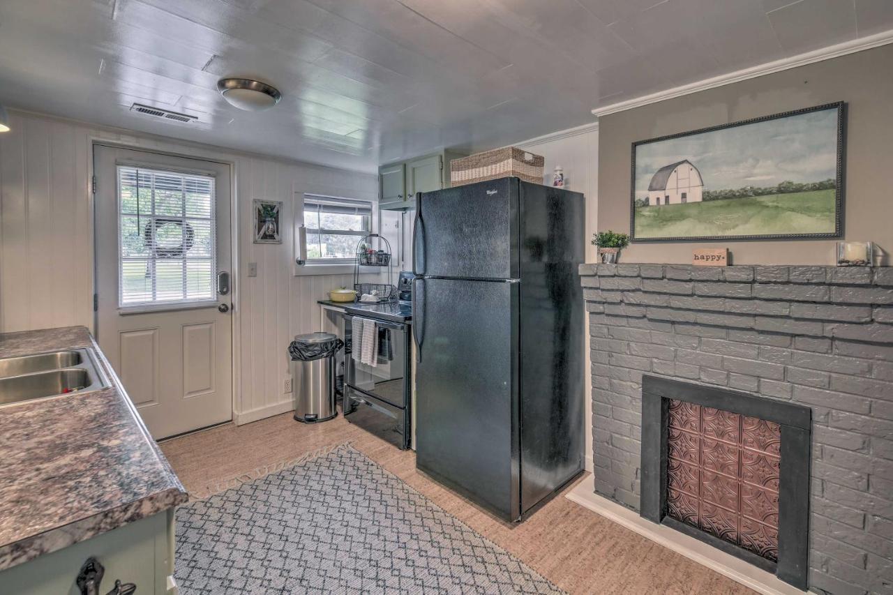 Damascus Cottage With Fire Pit - 1 Mi To Trails エクステリア 写真
